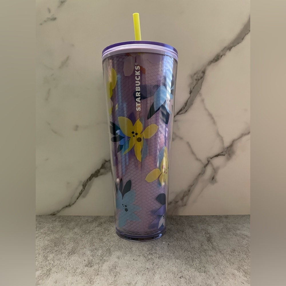 NWT Starbucks Winter 2023 Drifting Magnolias Venti Cold Cup Tumbler - Picture 8 of 10